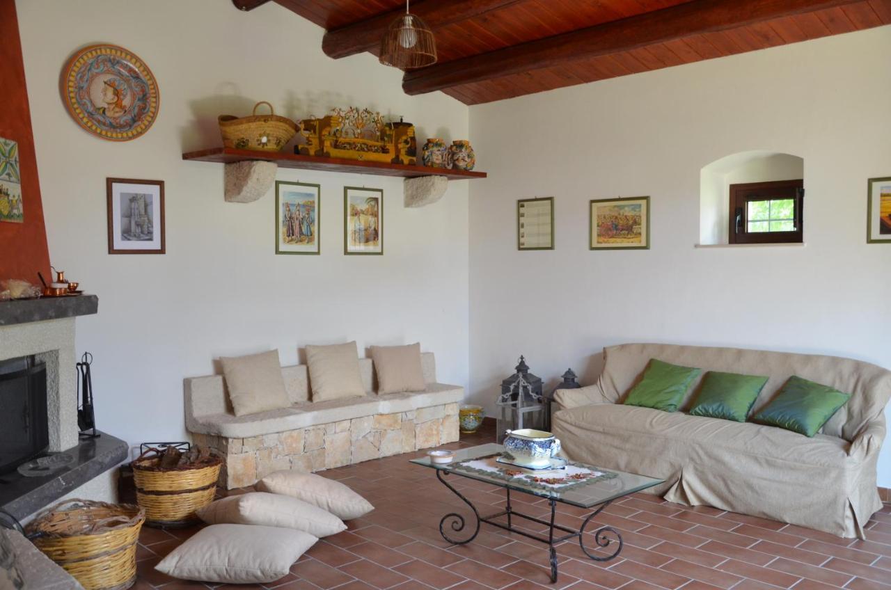 Serravalle Relais & Country Villa With Private Pool - Esclusive Use Chiaramonte Gulfi Zewnętrze zdjęcie