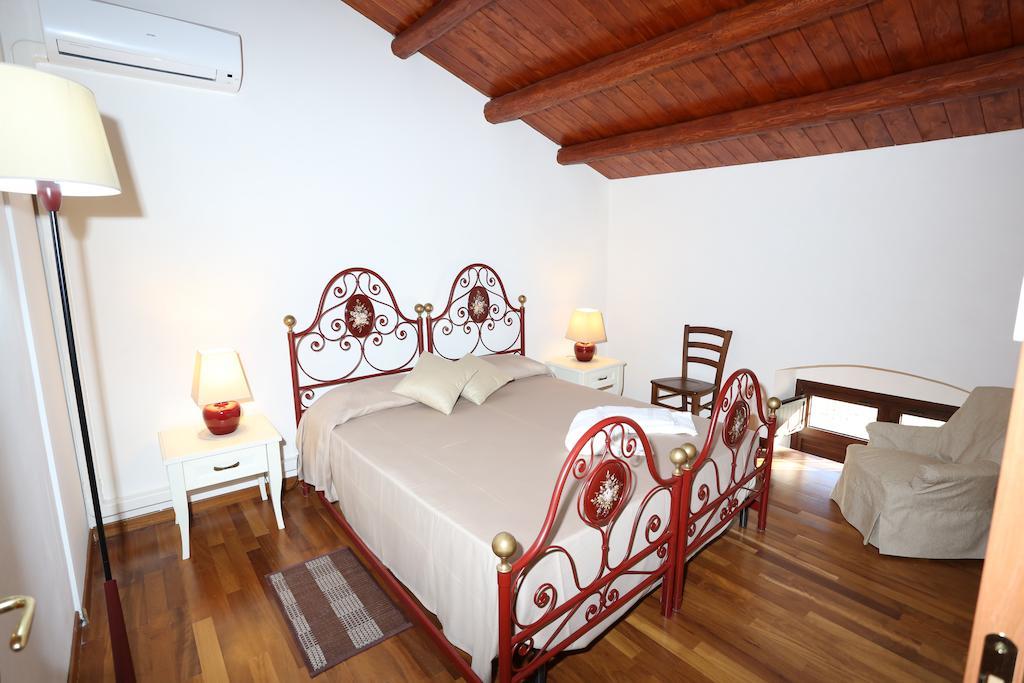 Serravalle Relais & Country Villa With Private Pool - Esclusive Use Chiaramonte Gulfi Pokój zdjęcie