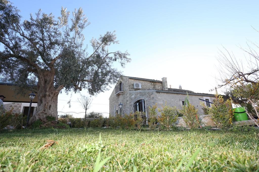 Serravalle Relais & Country Villa With Private Pool - Esclusive Use Chiaramonte Gulfi Zewnętrze zdjęcie